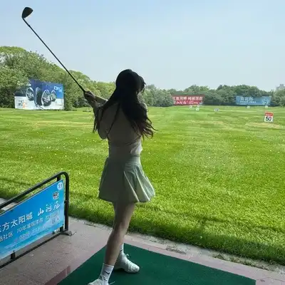 何旭旭